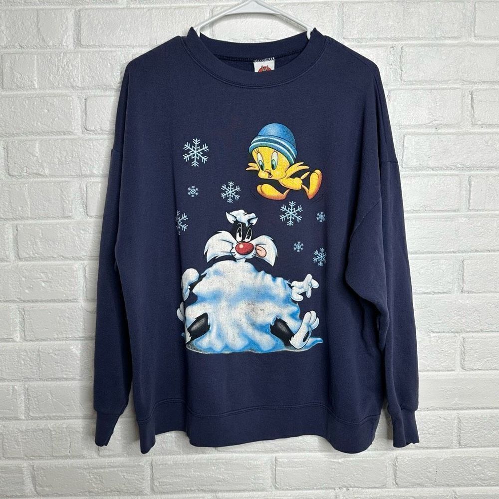 Vintage 1997 Looney Tunes Tweety and Sylvester Winter Snow Sweater size L/XL‎